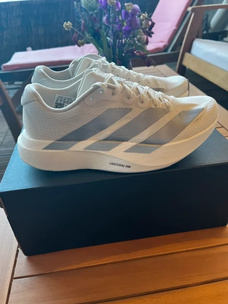 Used Adidas Adizero evo bike — image 2 of 9