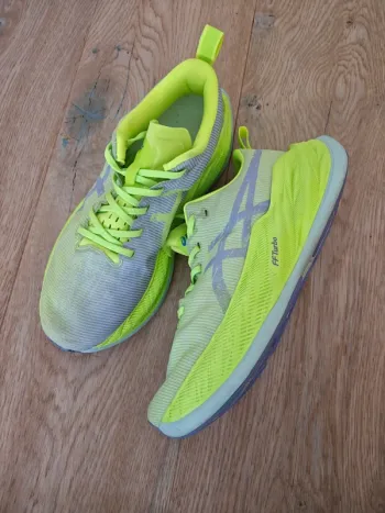 Used Asics Superblast bike — image 5 of 7