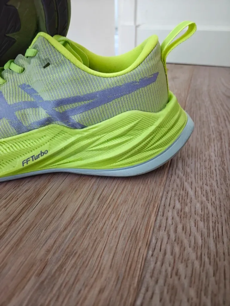 Used Asics Superblast bike — image 3 of 7
