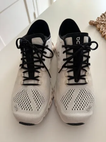 Used On Running Cloud X bike — image 3 of 5
