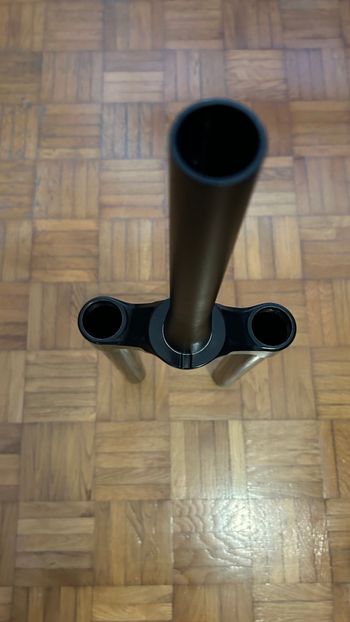 Used RockShox Zeb Upper Legs bike — image 3 of 3