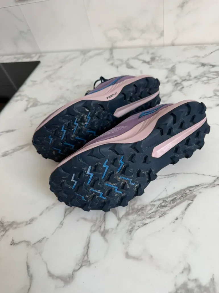 Used Saucony Trail Running and Hiking Shoes bike — image 3 of 4