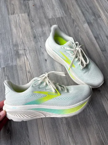 Brooks Ghost 17 bike d'occasion — image 2 sur 5