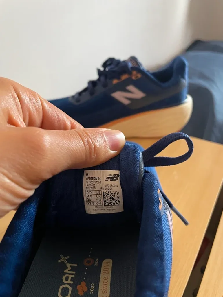 Used New Balance 1080 v14 bike — image 4 of 5