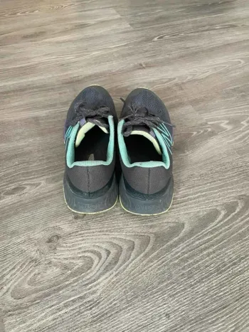 Used New Balance Trail bike — image 3 of 10