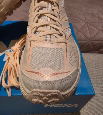 Used Hoka sneakers bike — image 3 of 15