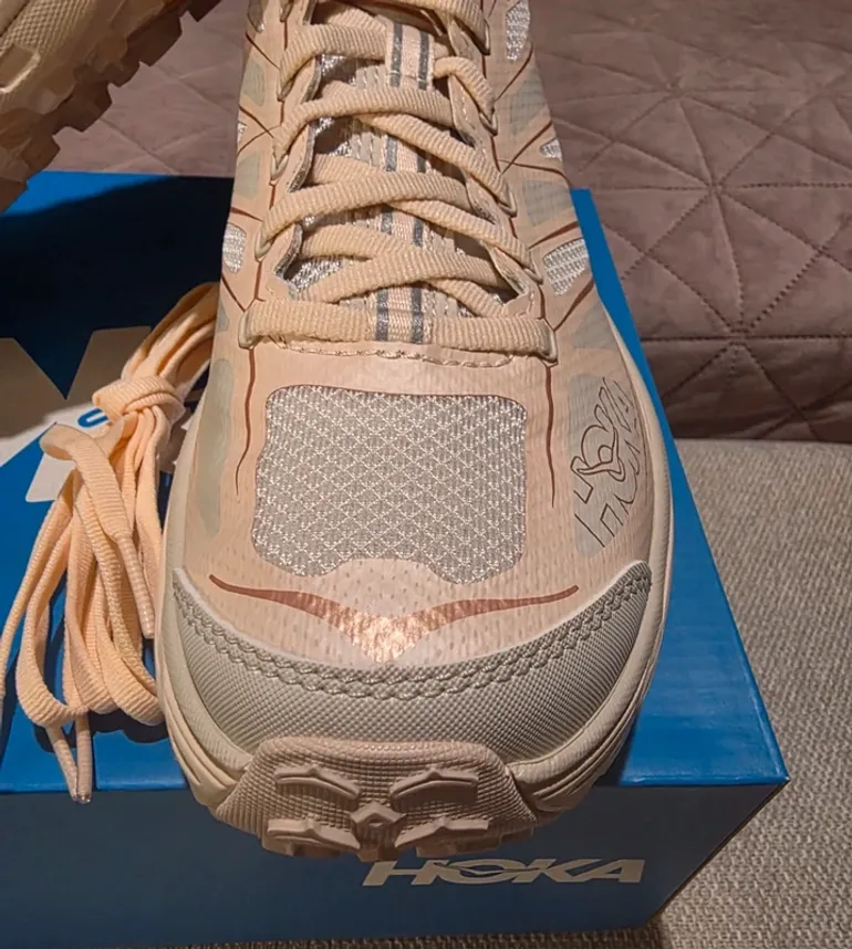 Used Hoka sneakers bike — image 3 of 15