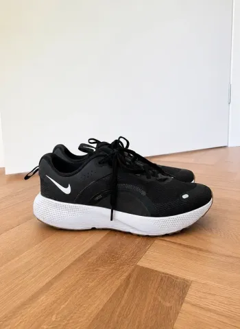 Używany Nike Running Shoes bike