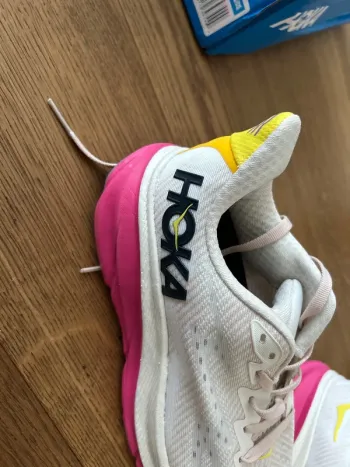 Used Hoka Clifton 9 bike — image 2 of 7