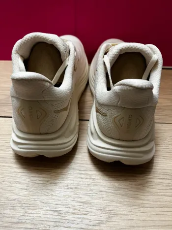 Käytetty Hoka Running Shoes bike — kuva 6 / 10