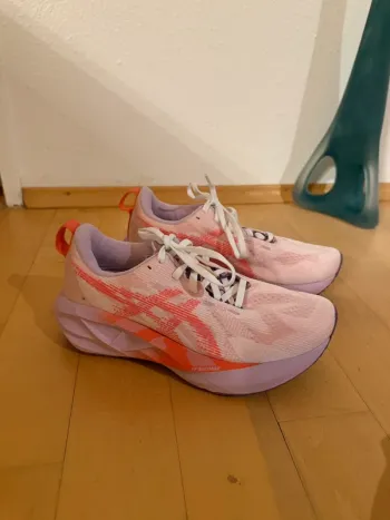 Käytetty Asics Sneakers bike