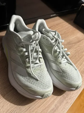 Używany Adidas Running Shoes bike
