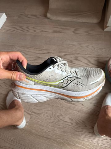 Używany Saucony Guide 18 2025 bike — zdjęcie 3 z 4