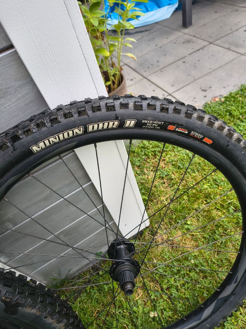 Used Giant AM 29" Wheelset bike — image 3 of 7
