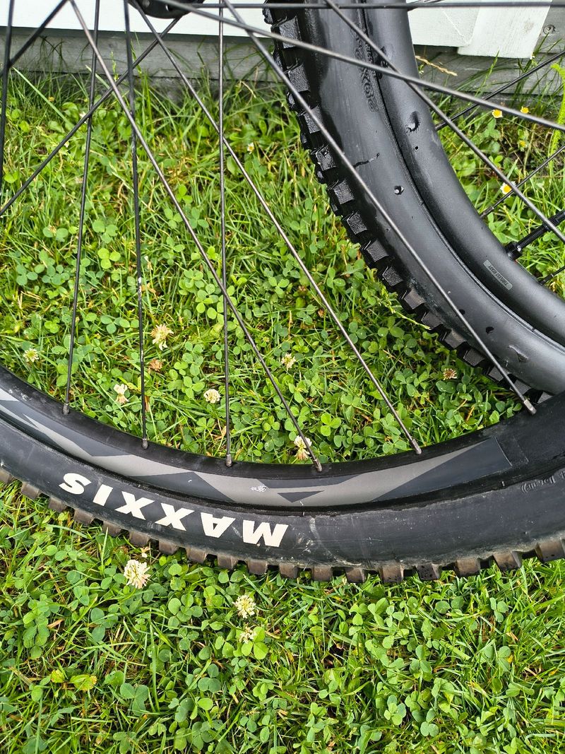 Used Giant AM 29" Wheelset bike — image 7 of 7