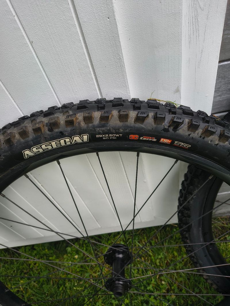 Used Giant AM 29" Wheelset bike — image 2 of 7