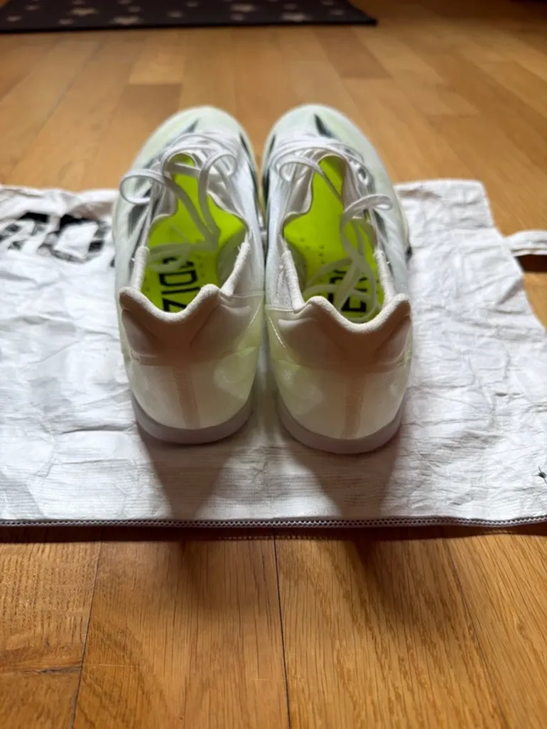 Used Adidas Adizero Spikes bike — image 5 of 8