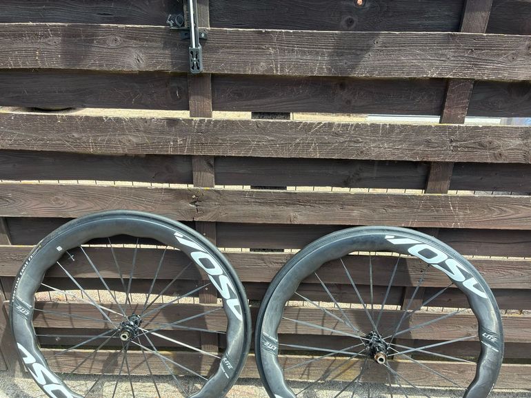Used Shimano Wheels 2025 bike — image 5 of 8
