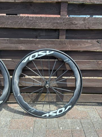 Used Shimano Wheels 2025 bike — image 2 of 8