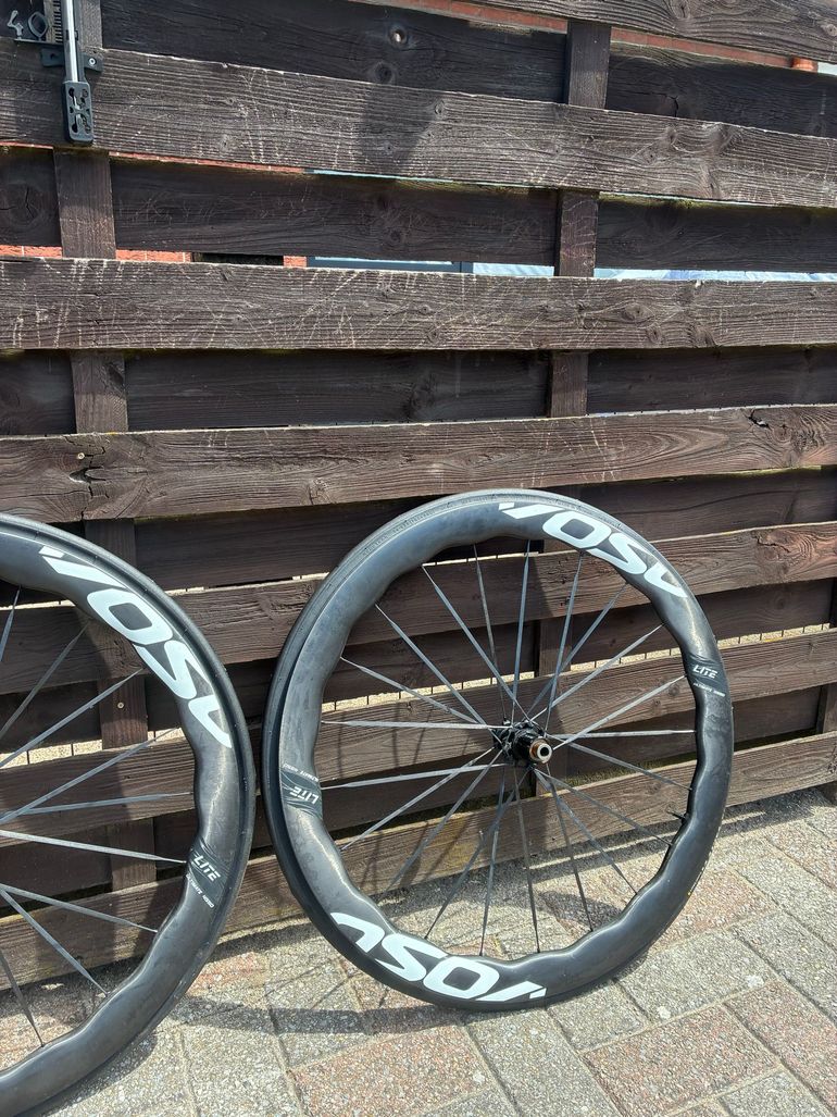 Used Shimano Wheels 2025 bike — image 7 of 8