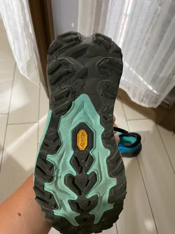 Used Hoka Mafate 5 bike — image 4 of 6