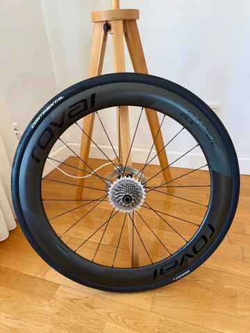 Used Roval Rapide CLX 2 Wheels 2024 bike — image 3 of 7