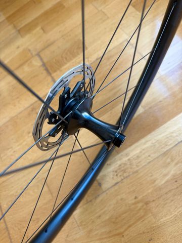 Used Roval Rapide CLX 2 Wheels 2024 bike — image 6 of 7