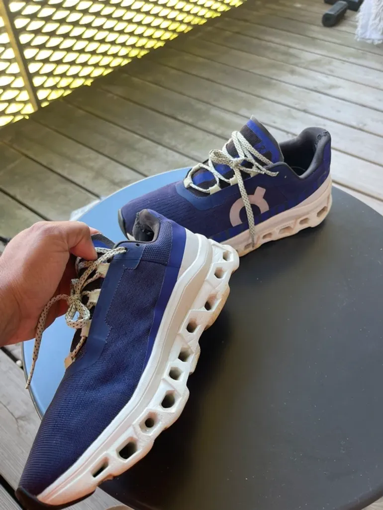 On Running Cloud bike usato — immagine 2 di 7