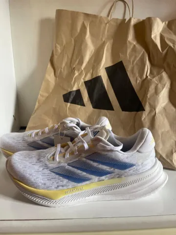 Supernova Comfortglide Running Shoes usato