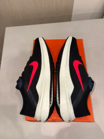 Używany Nike Air Winflo 10 bike — zdjęcie 8 z 13