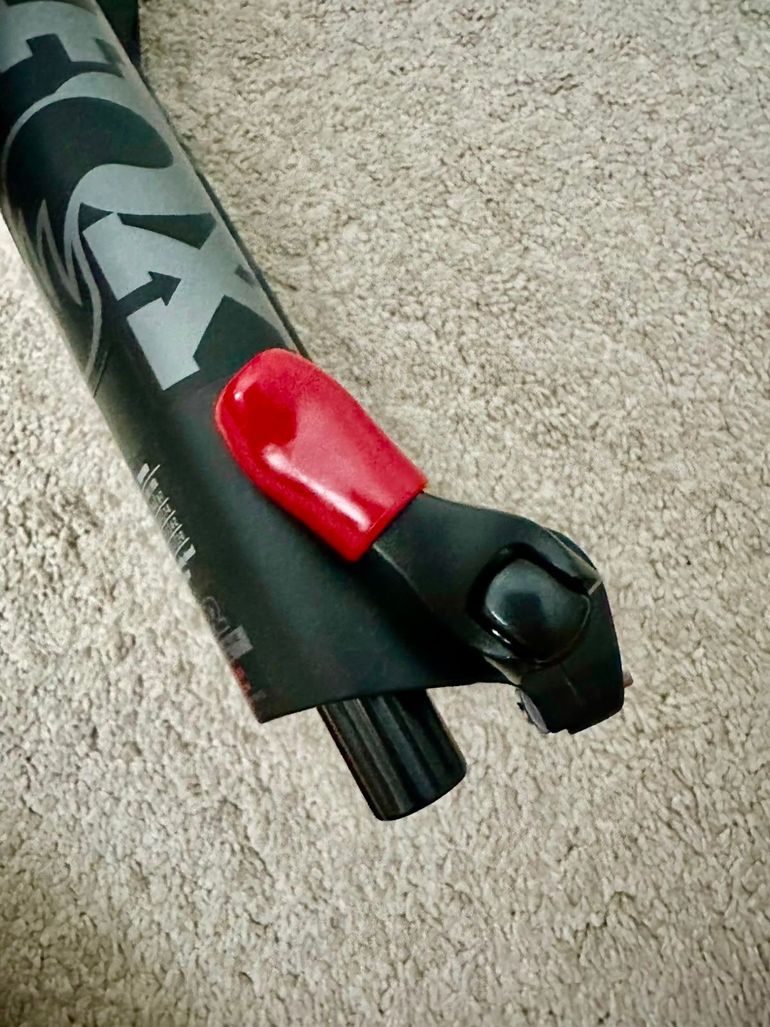 Used Fox 38 Float Factory Grip2 2022 bike — image 7 of 14
