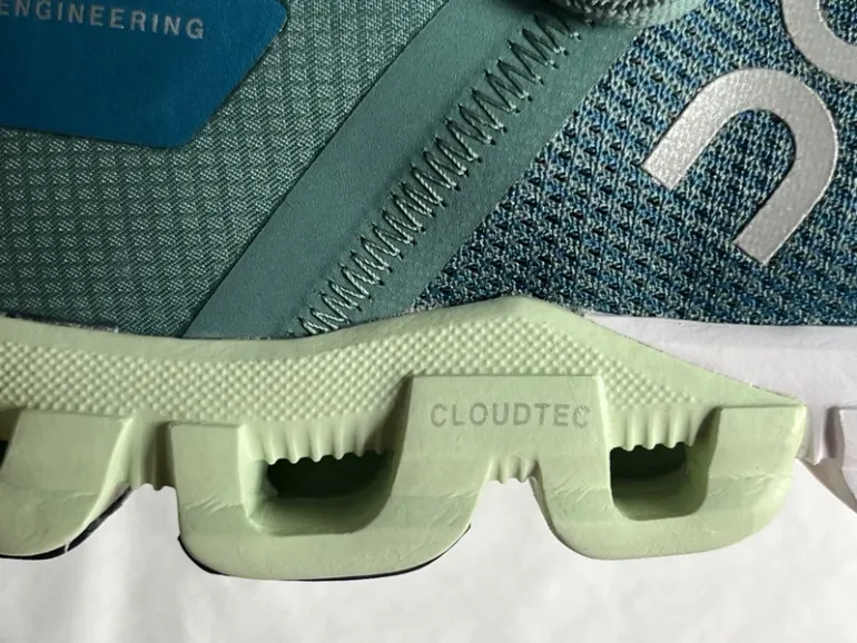 Used On Running Cloud bike — image 8 of 11