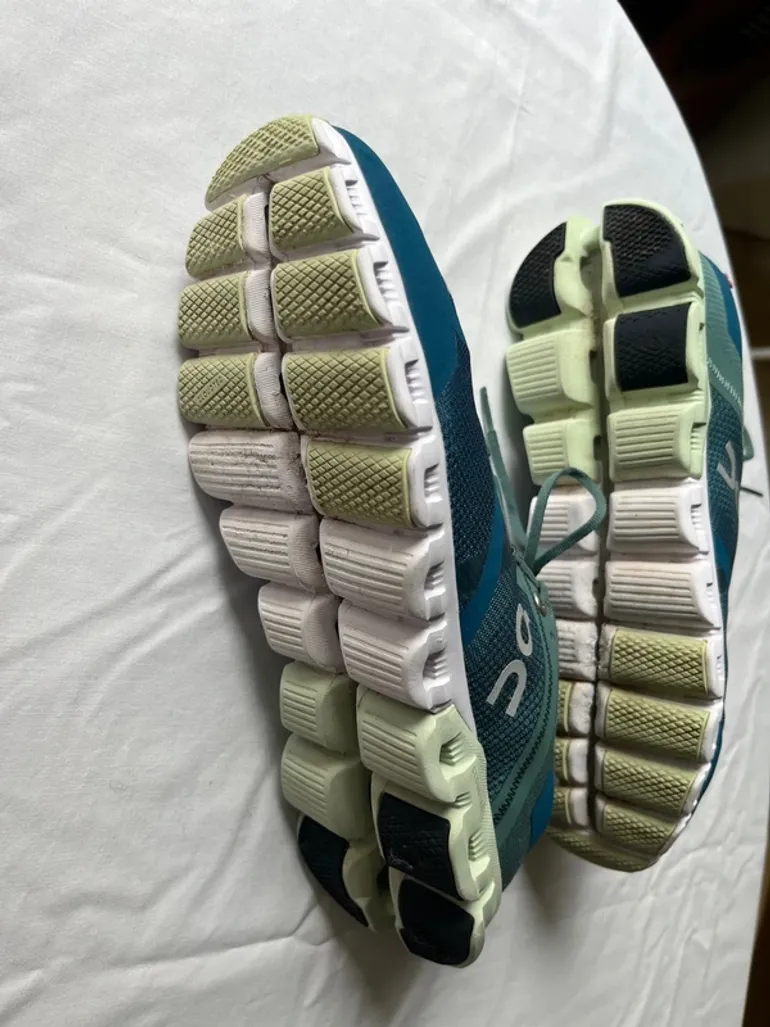 Used On Running Cloud bike — image 5 of 11