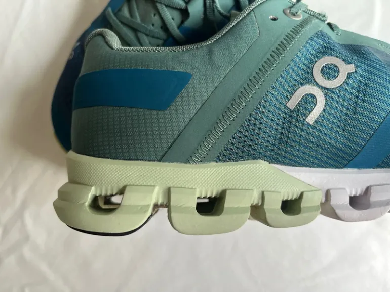 Used On Running Cloud bike — image 3 of 11