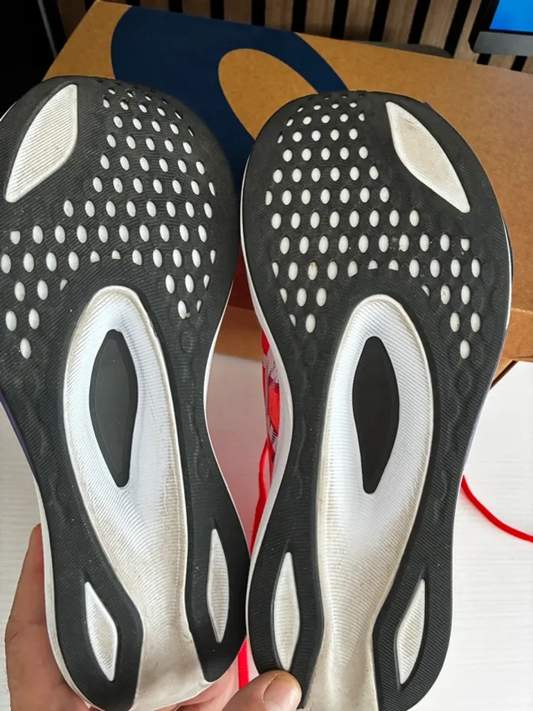 Used Asics Magic Speed 4 bike — image 9 of 10