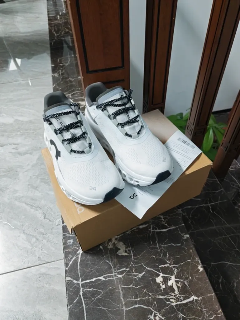 Gebrauchtes On Running Cloudtilt bike — Bild 3 von 6