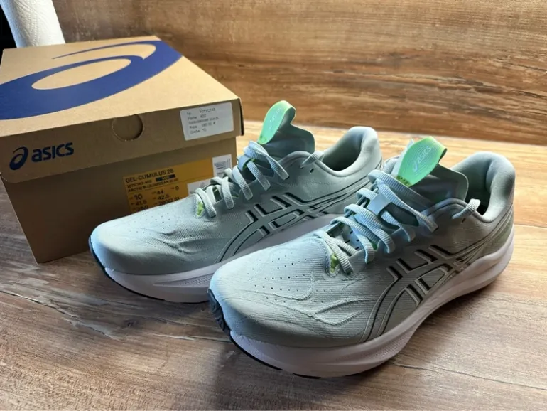 Used Asics Gel-Cumulus 28 bike — image 3 of 9