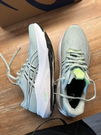 Used Asics Gel-Cumulus 28 bike — image 8 of 9