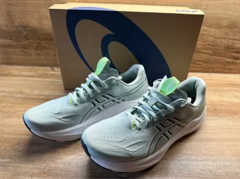 Used Asics Gel-Cumulus 28 bike