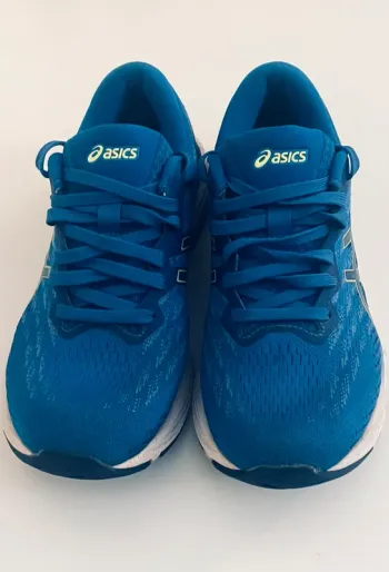 Used Asics Shoes size 40 bike — image 3 of 3