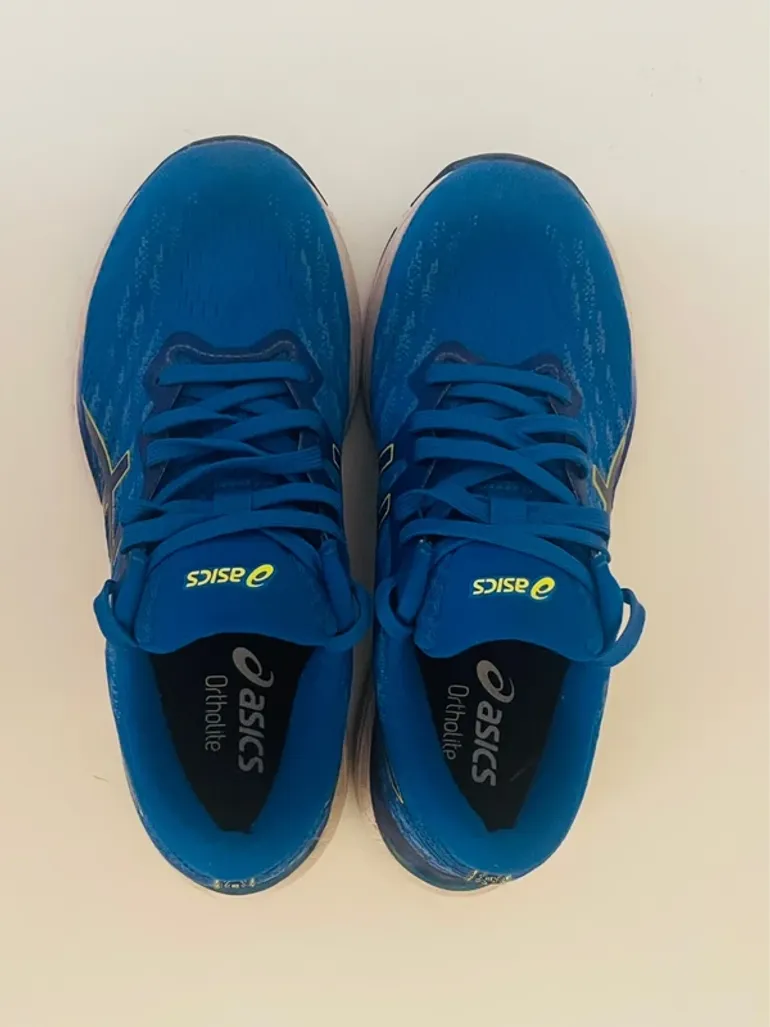 Used Asics Shoes size 40 bike — image 2 of 3