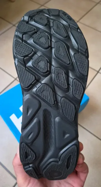 Used Hoka Clifton 9 bike — image 3 of 5