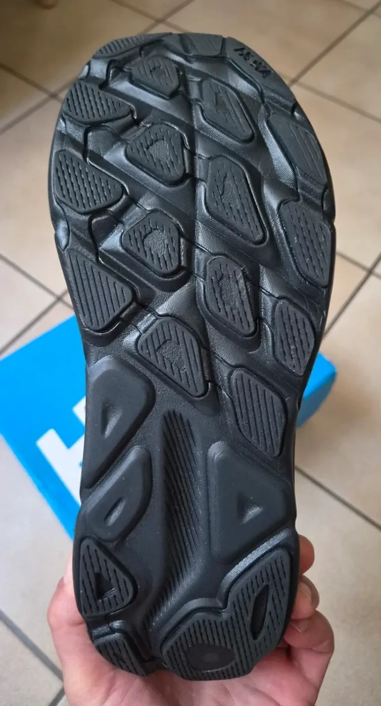 Used Hoka Clifton 9 bike — image 3 of 5