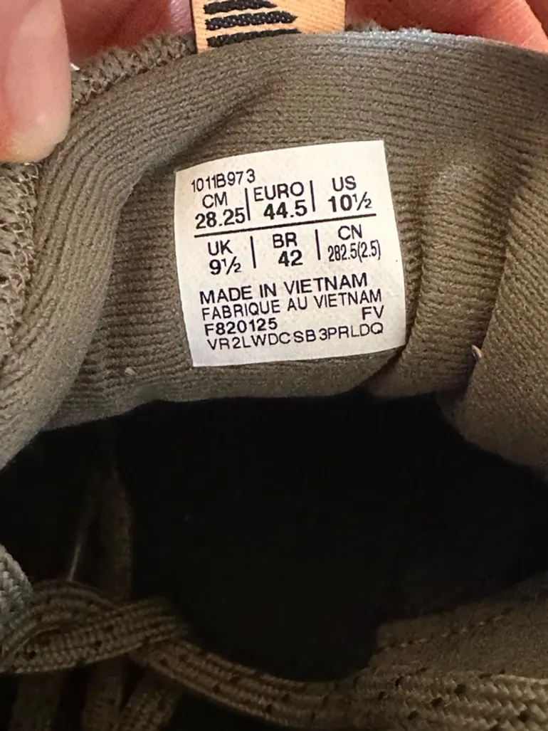 Used Asics Running Shoes bike — image 10 of 11
