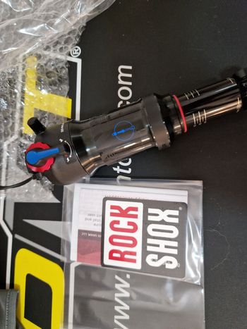 Used RockShox Deluxe Select+ DebonAir 2026 bike