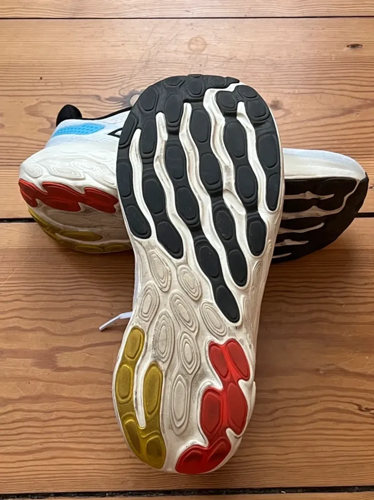 Used New Balance 1080 bike — image 3 of 4