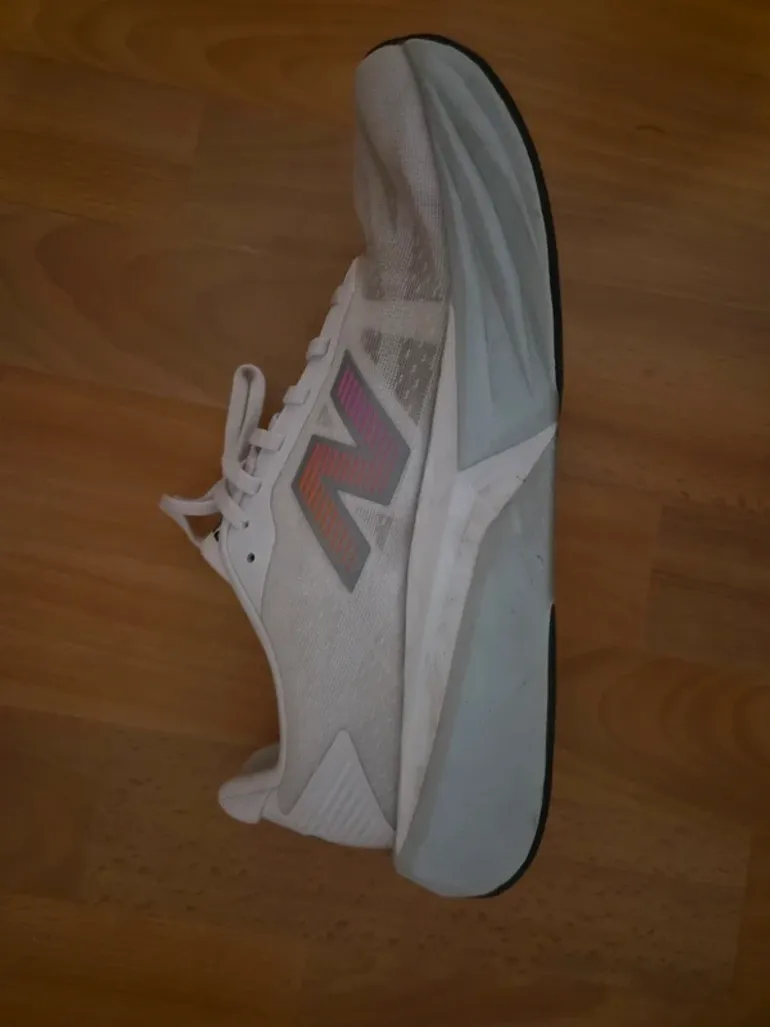 Used White Rebel v5 2026 bike — image 3 of 6
