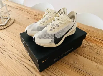 Nike Vaporfly 4 bike de segunda mano