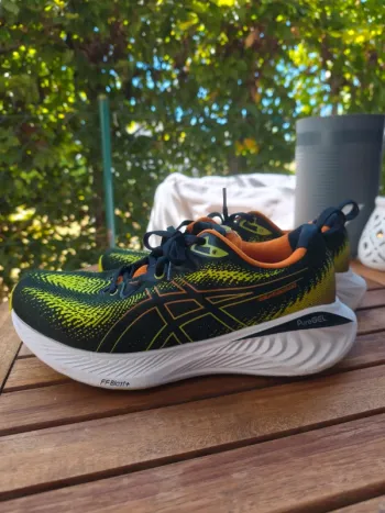 Asics Gel Cumulus 25 bike usato