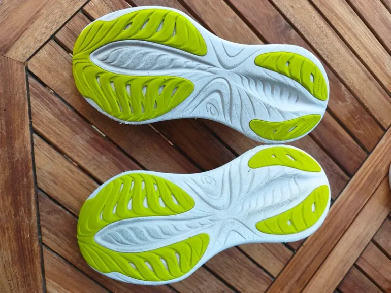 Used Asics Gel Cumulus 25 bike — image 8 of 8
